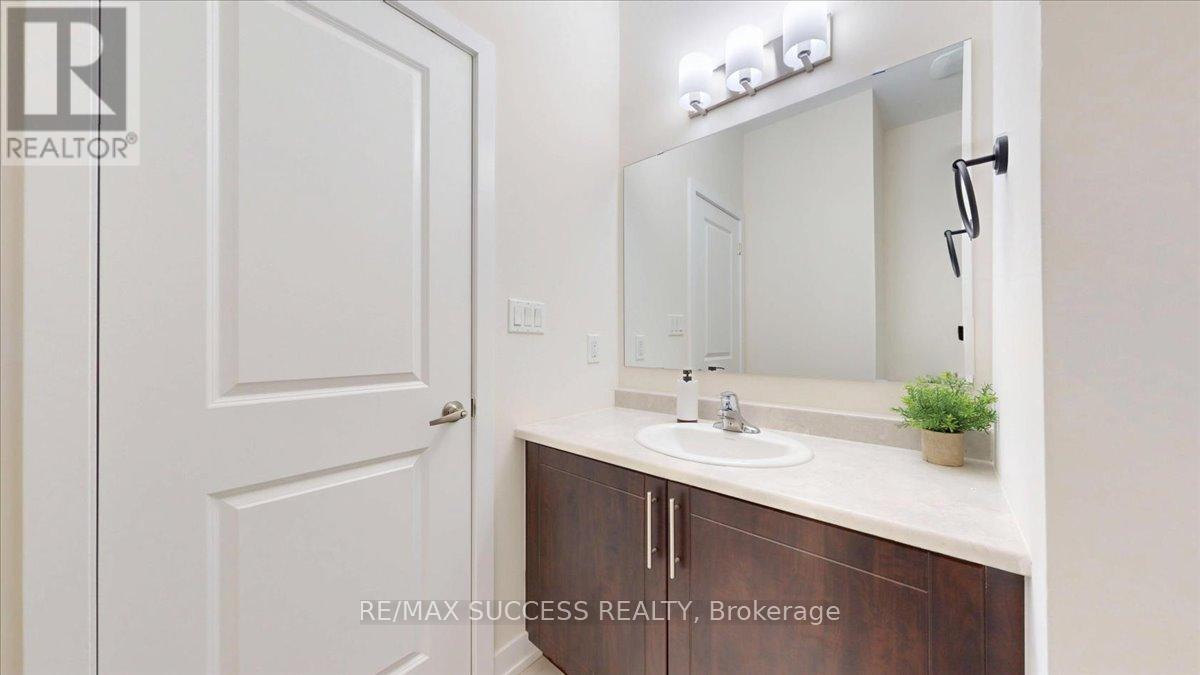 3077 Welsman Gardens, Oakville, Ontario  L6H 7Z2 - Photo 9 - W13166526