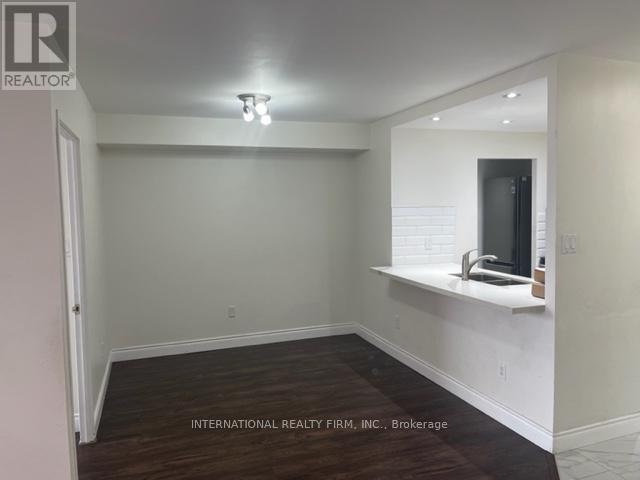 605 - 265 Enfield Place, Mississauga, Ontario  L5B 3Y7 - Photo 2 - W13166542