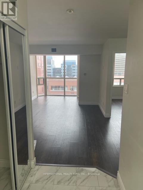605 - 265 Enfield Place, Mississauga, Ontario  L5B 3Y7 - Photo 4 - W13166542