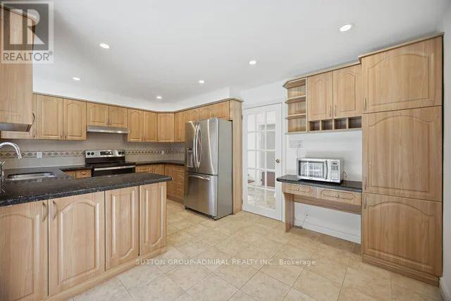 53 Bestview Drive, Toronto, Ontario  M2M 2X8 - Photo 15 - C13155896