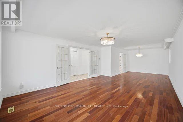 53 Bestview Drive, Toronto, Ontario  M2M 2X8 - Photo 7 - C13155896