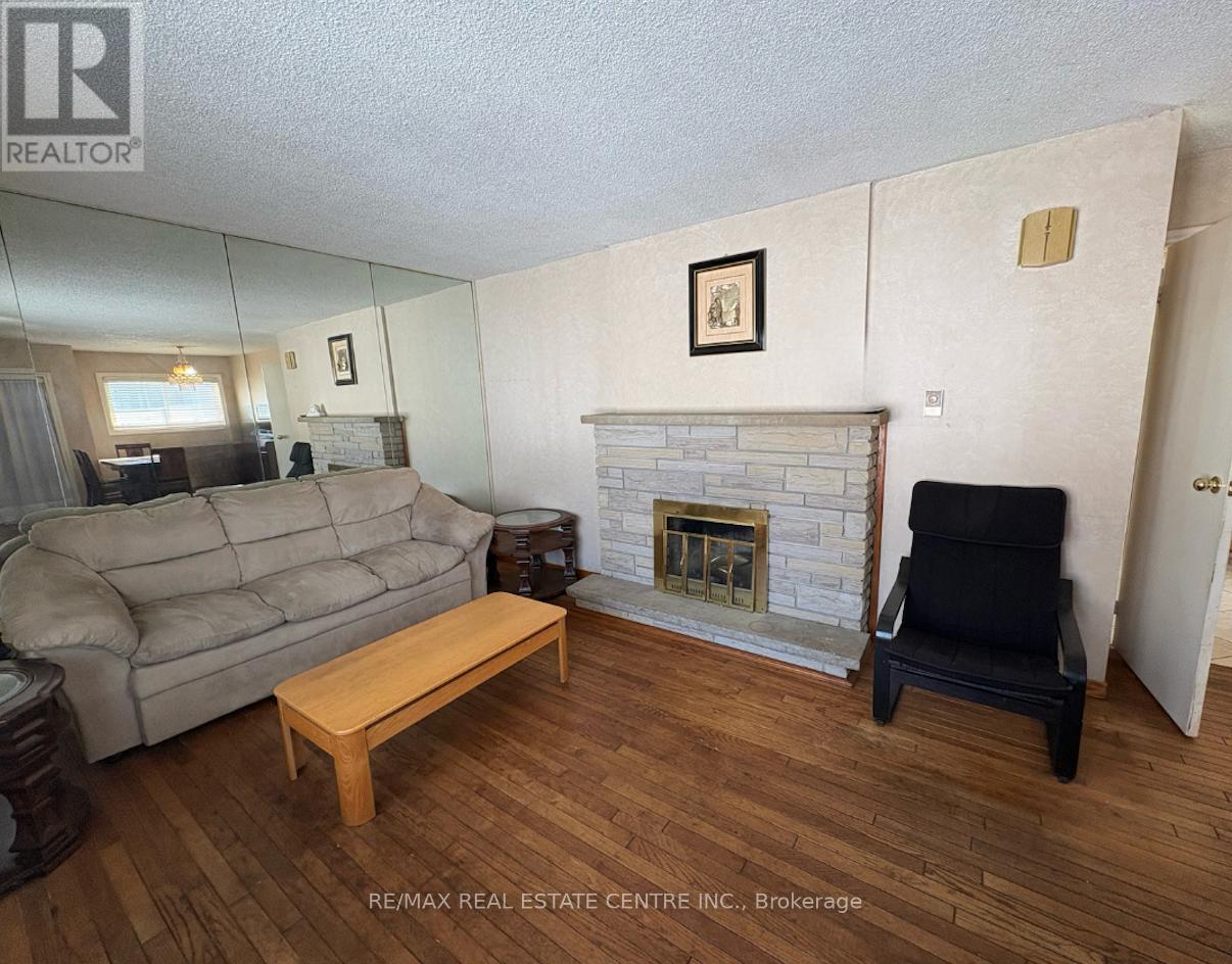 260 Sydney Street, Milton, Ontario L9T 1E1 - Photo 12 - W13118994