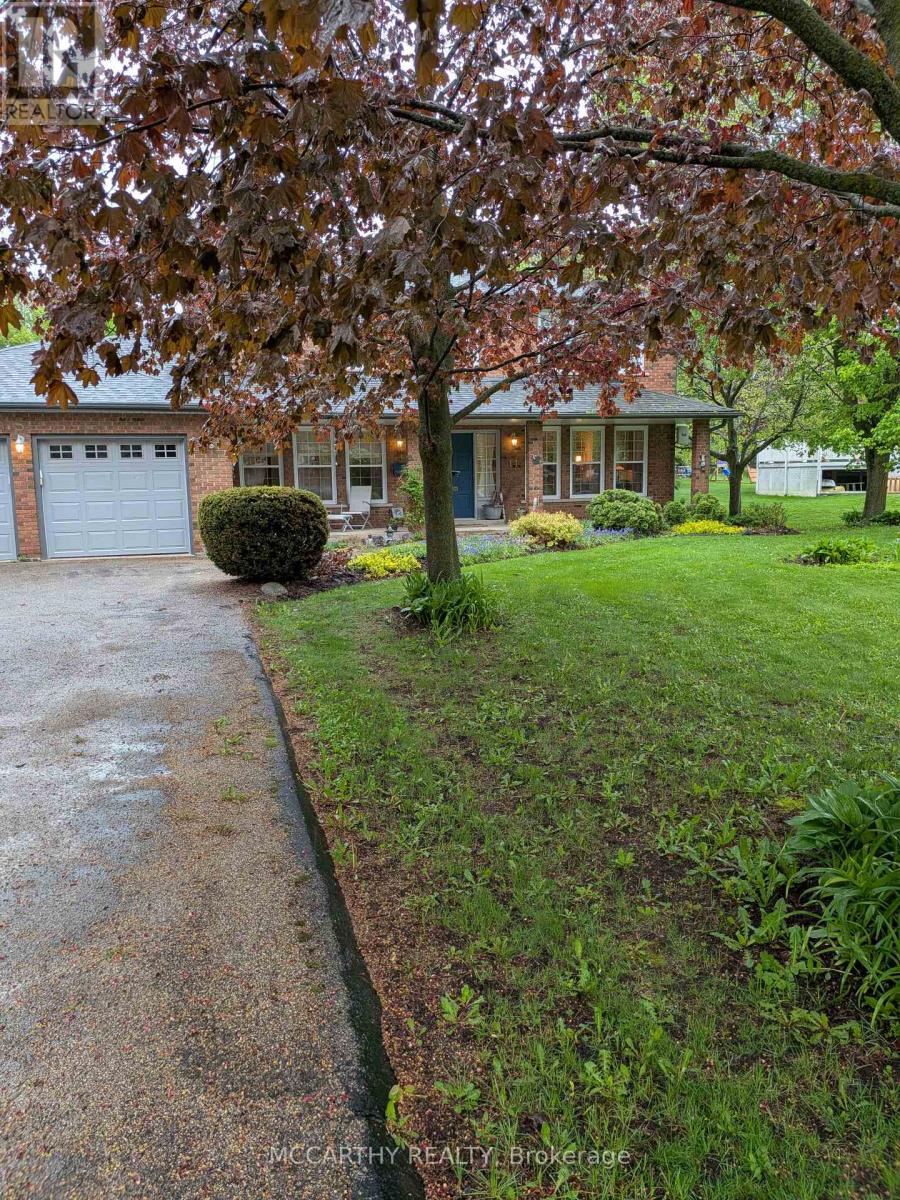 11 LYNDA AVENUE, Mono, Ontario