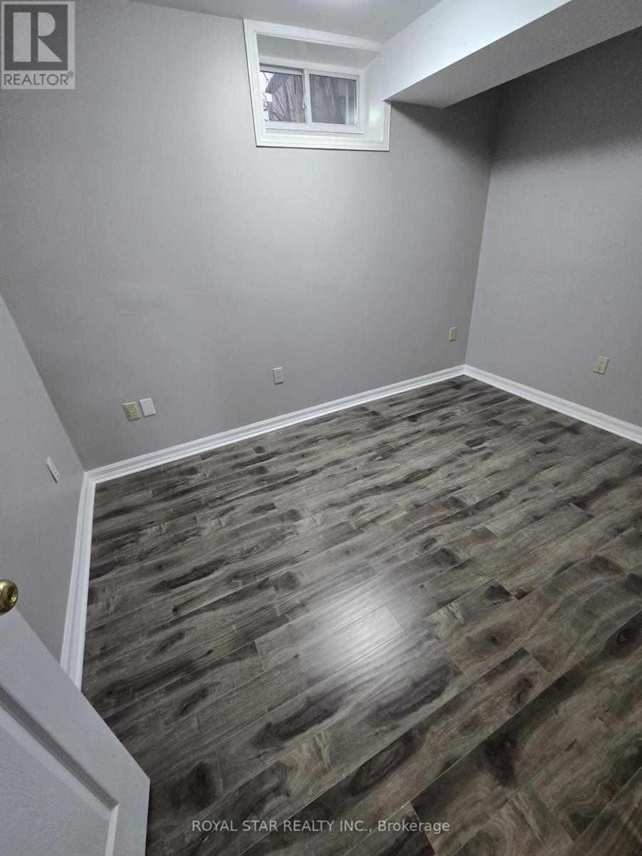 Bsmt Room - 83 Irving Place, London East, Ontario  N5V 2H6 - Photo 6 - X13166518