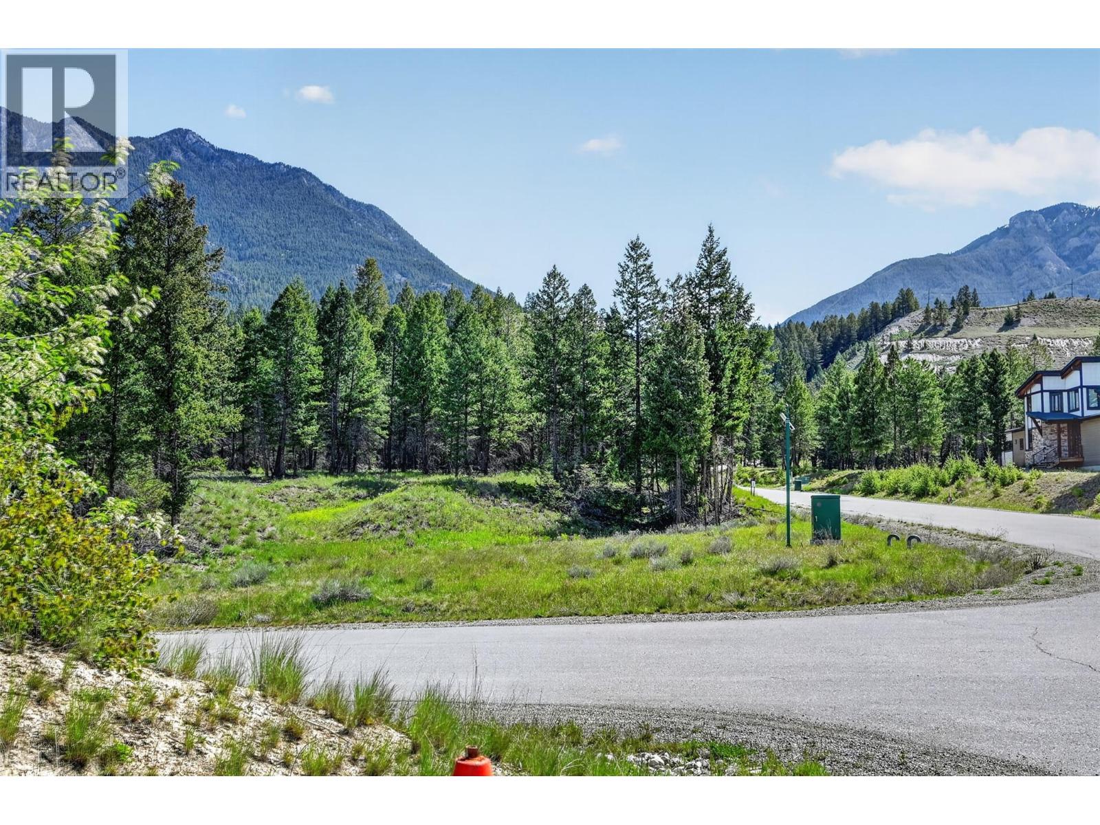 4915 Saddlewood Lane, Radium Hot Springs, British Columbia  V0A 1M0 - Photo 6 - 10388239