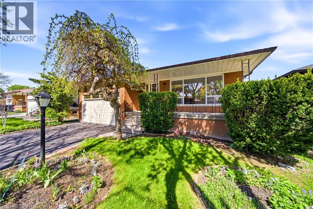 893 Hollowtree Crescent, Mississauga, Ontario  L4Y 2V3 - Photo 8 - 40832853