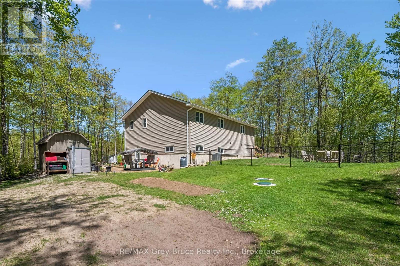 50 Creek Side Crescent, South Bruce Peninsula, Ontario  N0H 2T0 - Photo 38 - X13166570