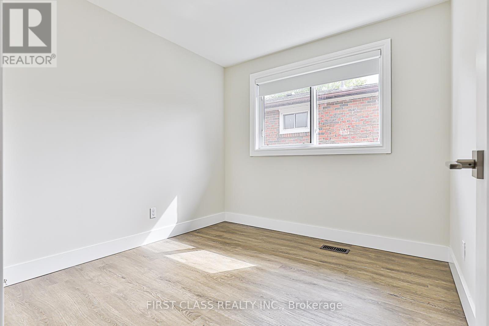 24 Fintona Avenue, Toronto, Ontario  M1E 1V3 - Photo 21 - E13166582