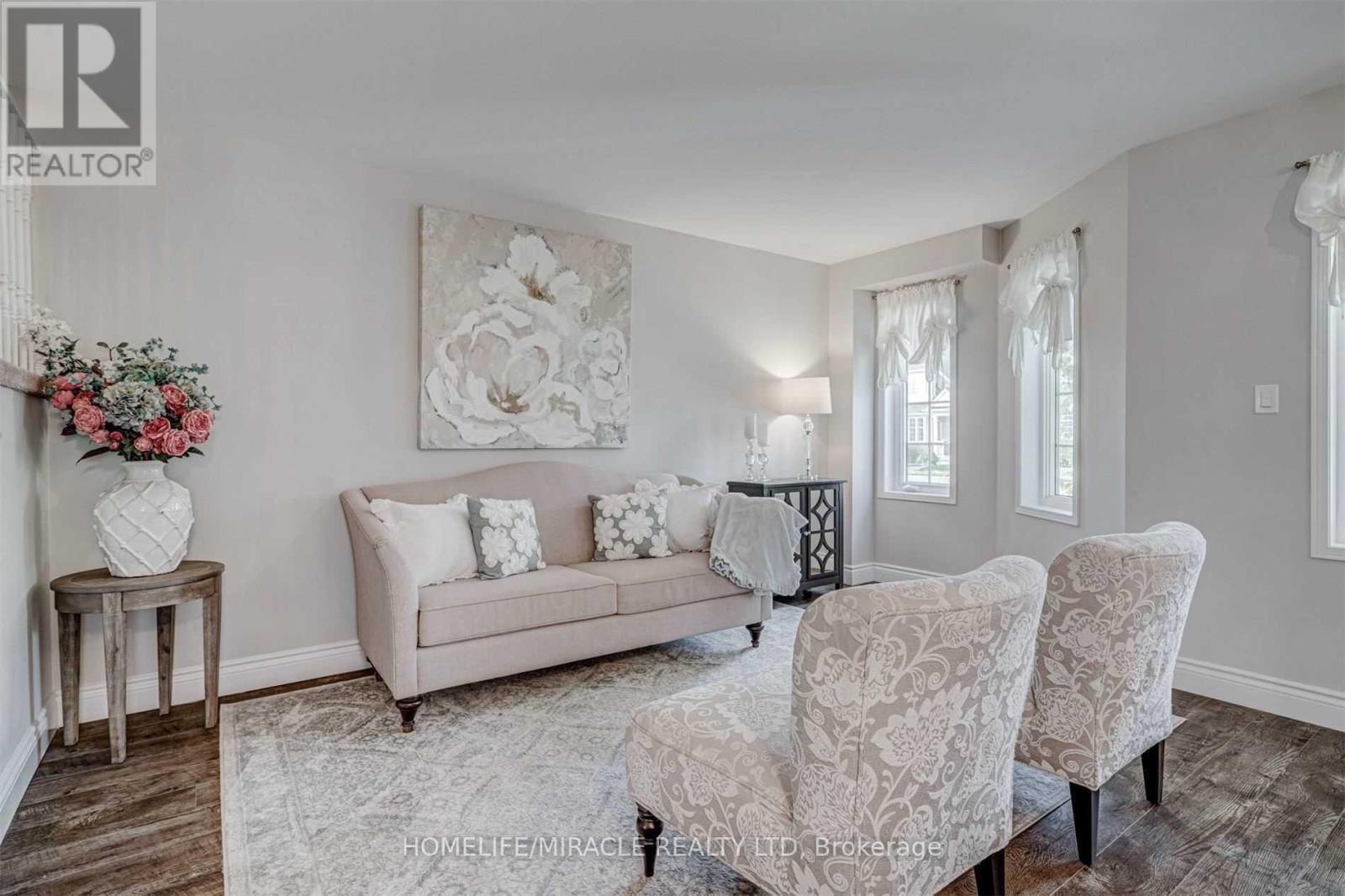 149 Carnwith Drive E, Whitby, Ontario  L1M 2J5 - Photo 4 - E13166588