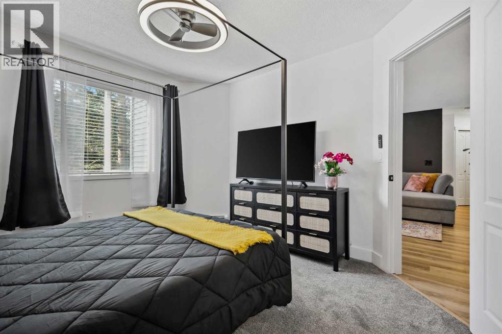 210, 10 Sierra Morena Mews SW, Calgary, Alberta  T3H 3K5 - Photo 13 - A2291844