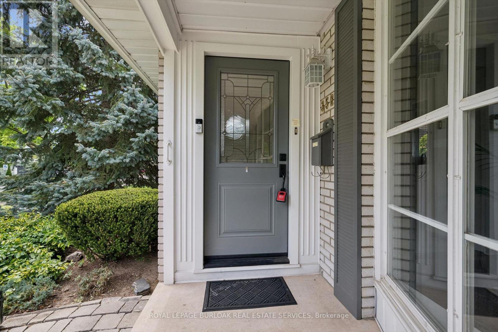 3521 Regal Road, Burlington, Ontario  L7N 1M2 - Photo 5 - W13166552