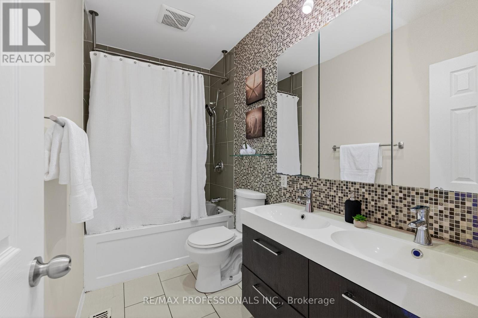 278 Caledonia Road, Toronto, Ontario  M6E 4T3 - Photo 14 - W13166576