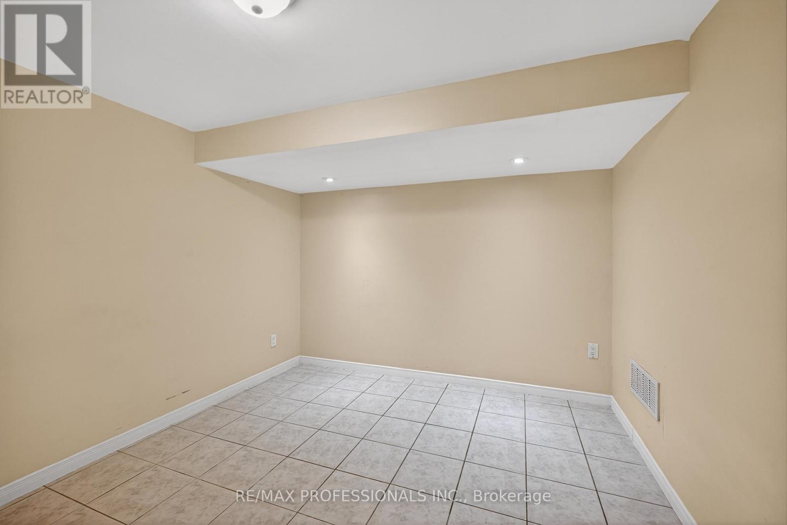 278 Caledonia Road, Toronto, Ontario  M6E 4T3 - Photo 18 - W13166576
