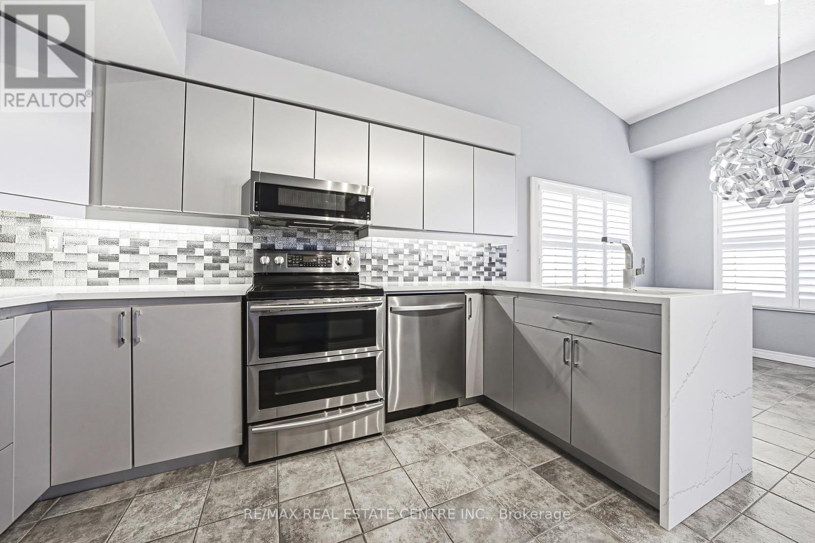 22 - 515 North Service Road, Hamilton, Ontario  L8E 5X6 - Photo 8 - X13166578