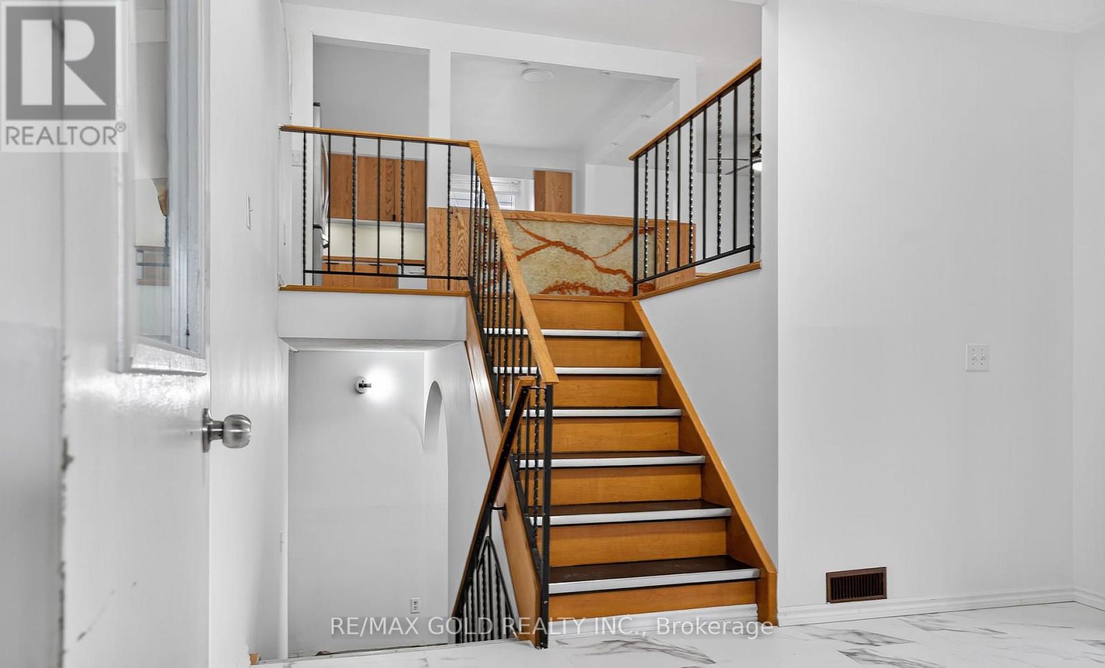 21990 Hagerty Road, Southwest Middlesex, Ontario  N0L 2N0 - Photo 7 - X13166580