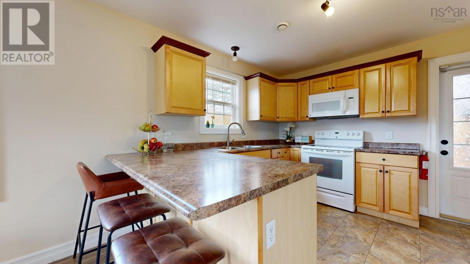 318 Victoria Road, Bridgewater, Nova Scotia  B4V 2P1 - Photo 16 - 202607068