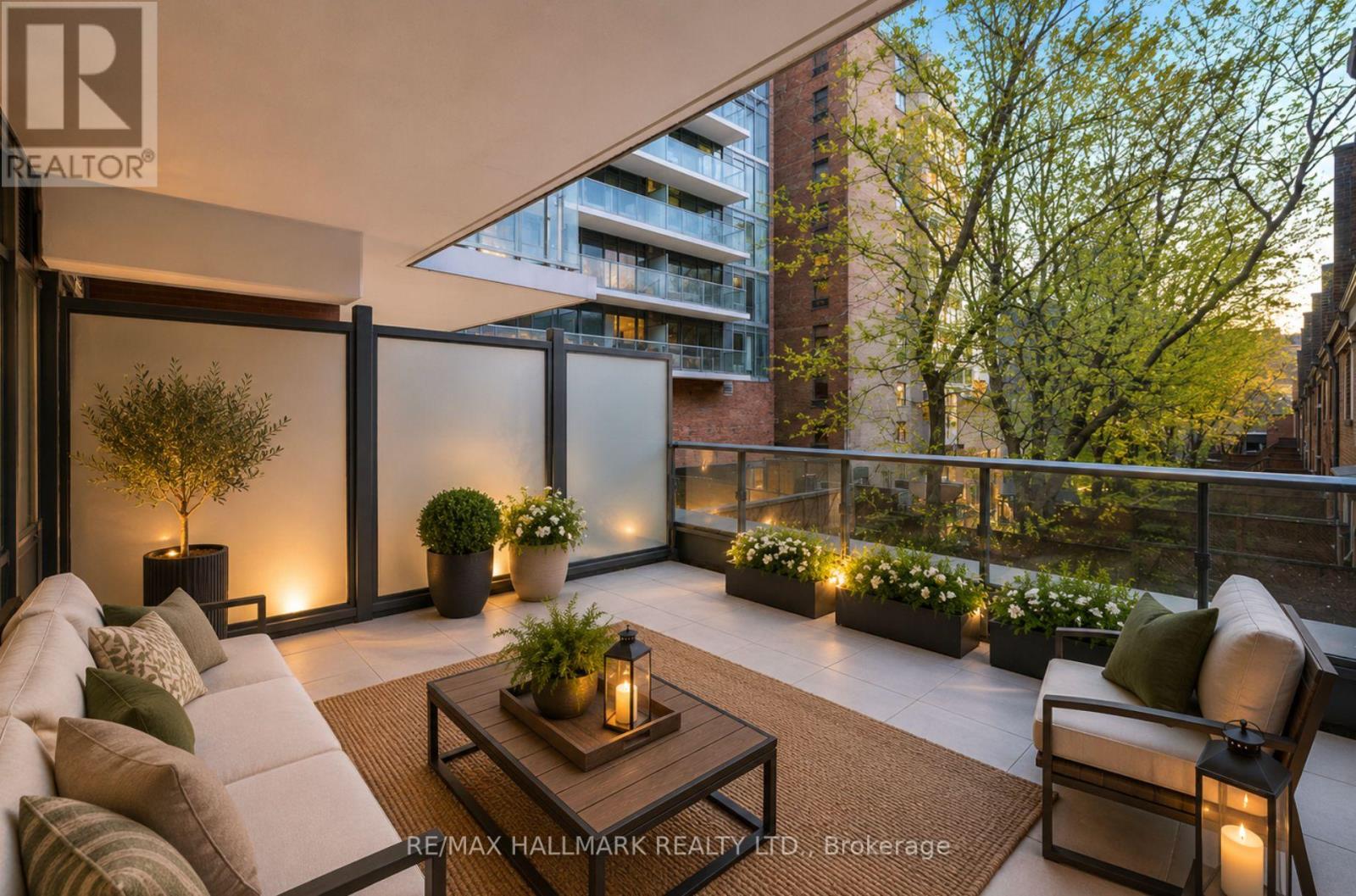 203 - 308 JARVIS STREET, Toronto, Ontario