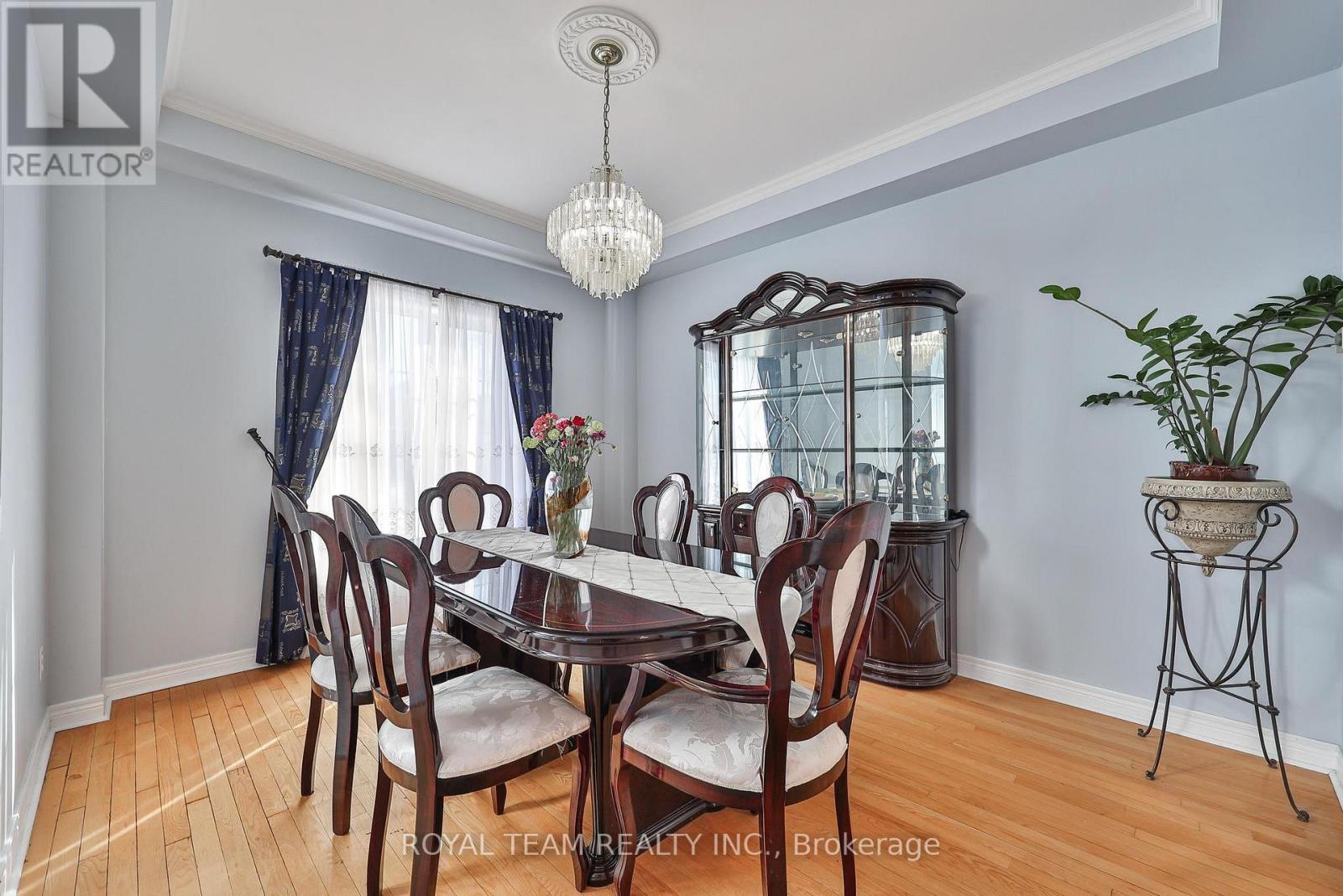 2 Sandway Crescent, Vaughan, Ontario  L6A 2M1 - Photo 11 - N12899588