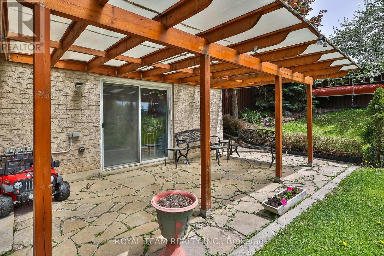 2 Sandway Crescent, Vaughan, Ontario  L6A 2M1 - Photo 39 - N12899588