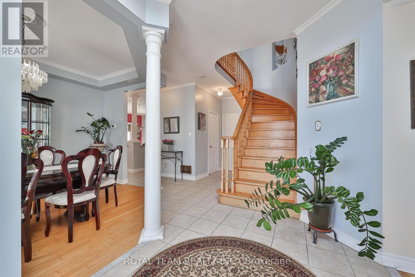 2 Sandway Crescent, Vaughan, Ontario  L6A 2M1 - Photo 8 - N12899588