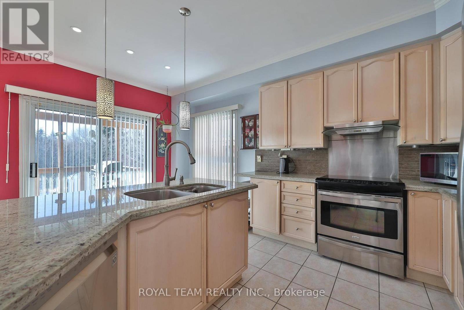 2 Sandway Crescent, Vaughan, Ontario  L6A 2M1 - Photo 31 - N12899588
