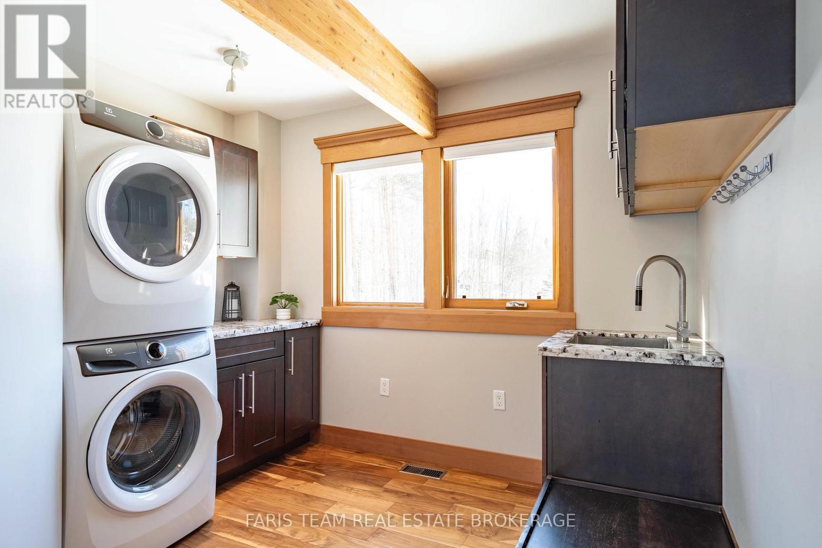 22 Houben Crescent, Oro-Medonte, Ontario  L0L 1T0 - Photo 25 - S13001712