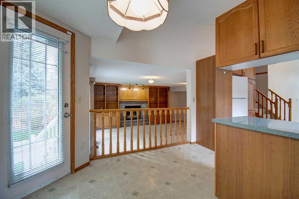 345 Sandringham Court NW, Calgary, Alberta  T3K 3V6 - Photo 16 - A2314042