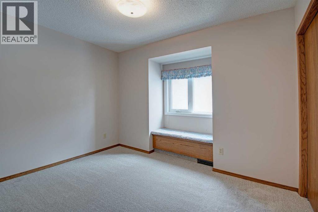 345 Sandringham Court NW, Calgary, Alberta  T3K 3V6 - Photo 22 - A2314042