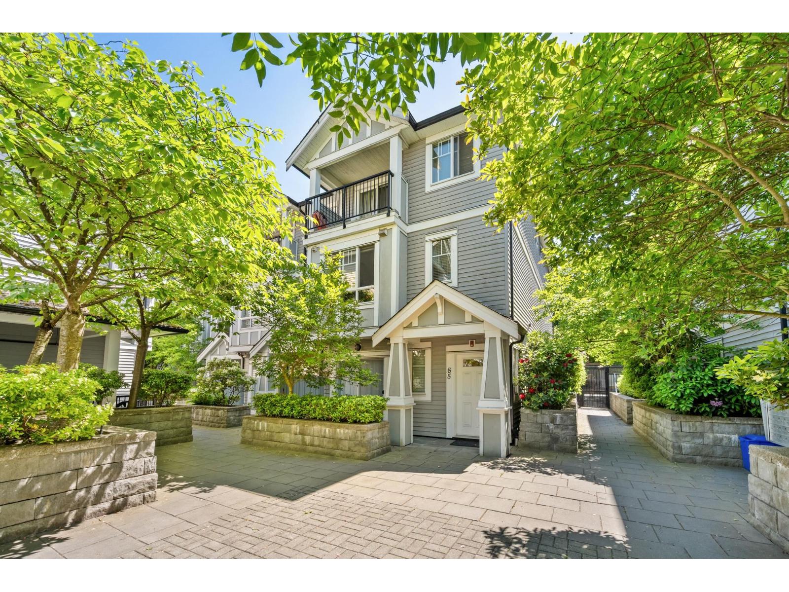 85 13239 Old Yale Road, Surrey, British Columbia  V3T 3C5 - Photo 2 - R3102558