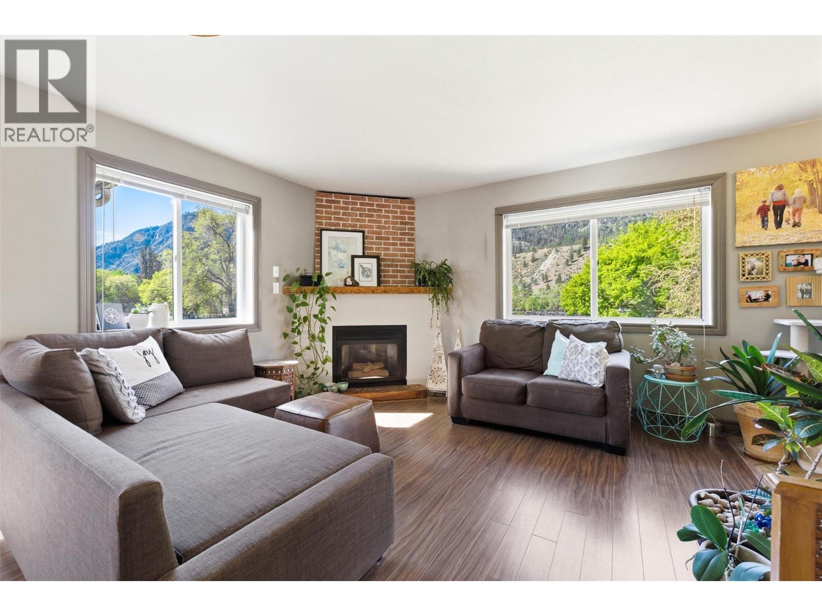 1032 Cedar Street Unit# 7, Okanagan Falls, British Columbia  V0H 1R4 - Photo 4 - 10385889