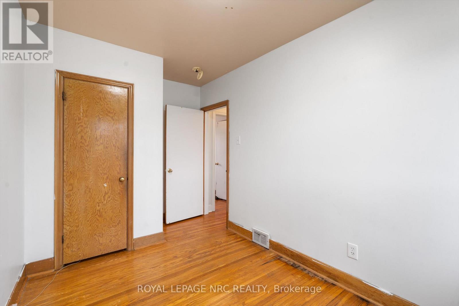 17 Milton Road, St. Catharines, Ontario L2P 3E7 - Photo 17 - X13012224