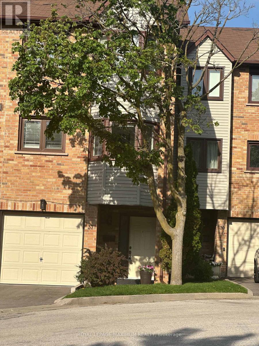 37 OLD FIREHALL LANE, Vaughan, Ontario