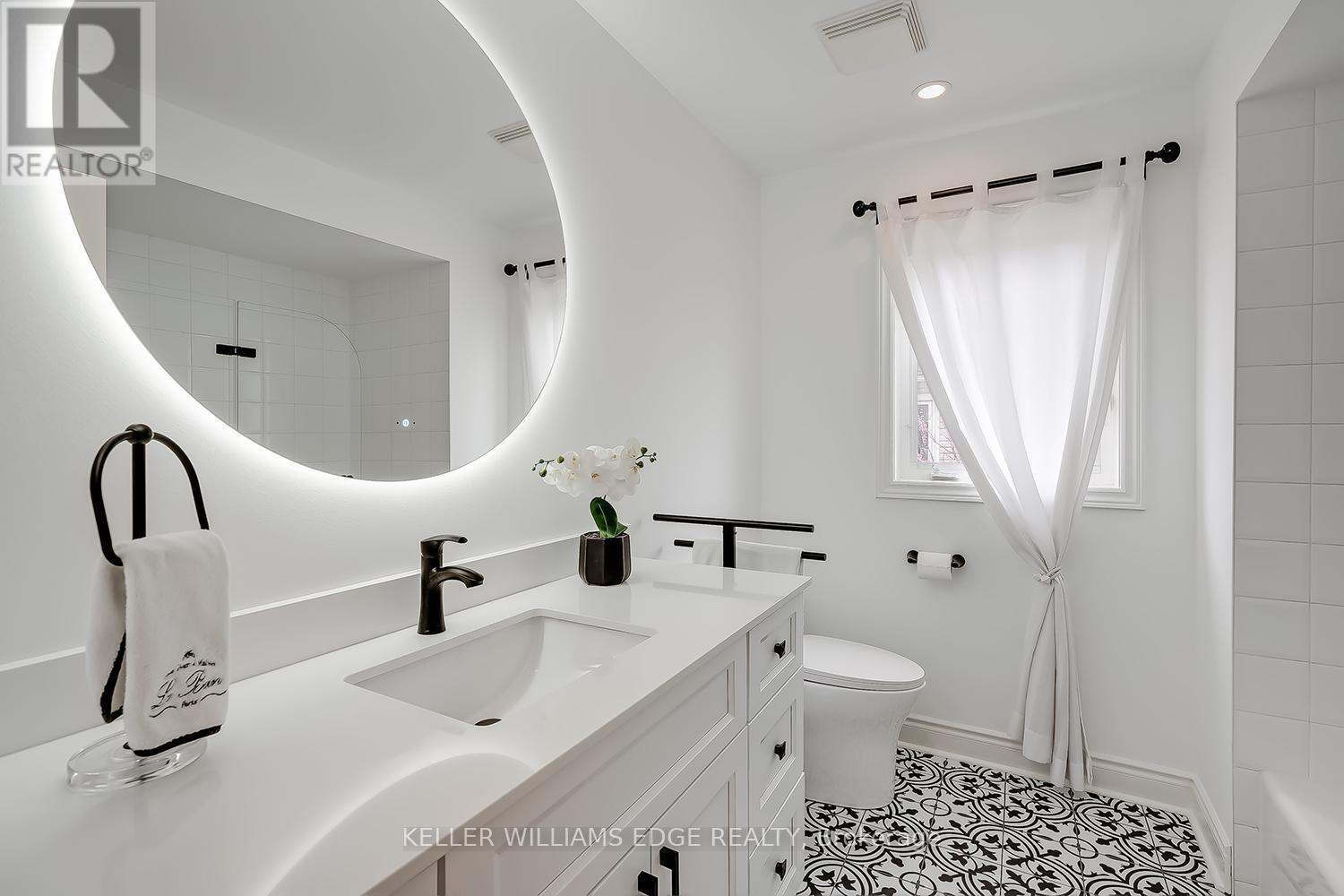 4285 Couples Crescent, Burlington, Ontario  L7M 4Y8 - Photo 28 - W13142856