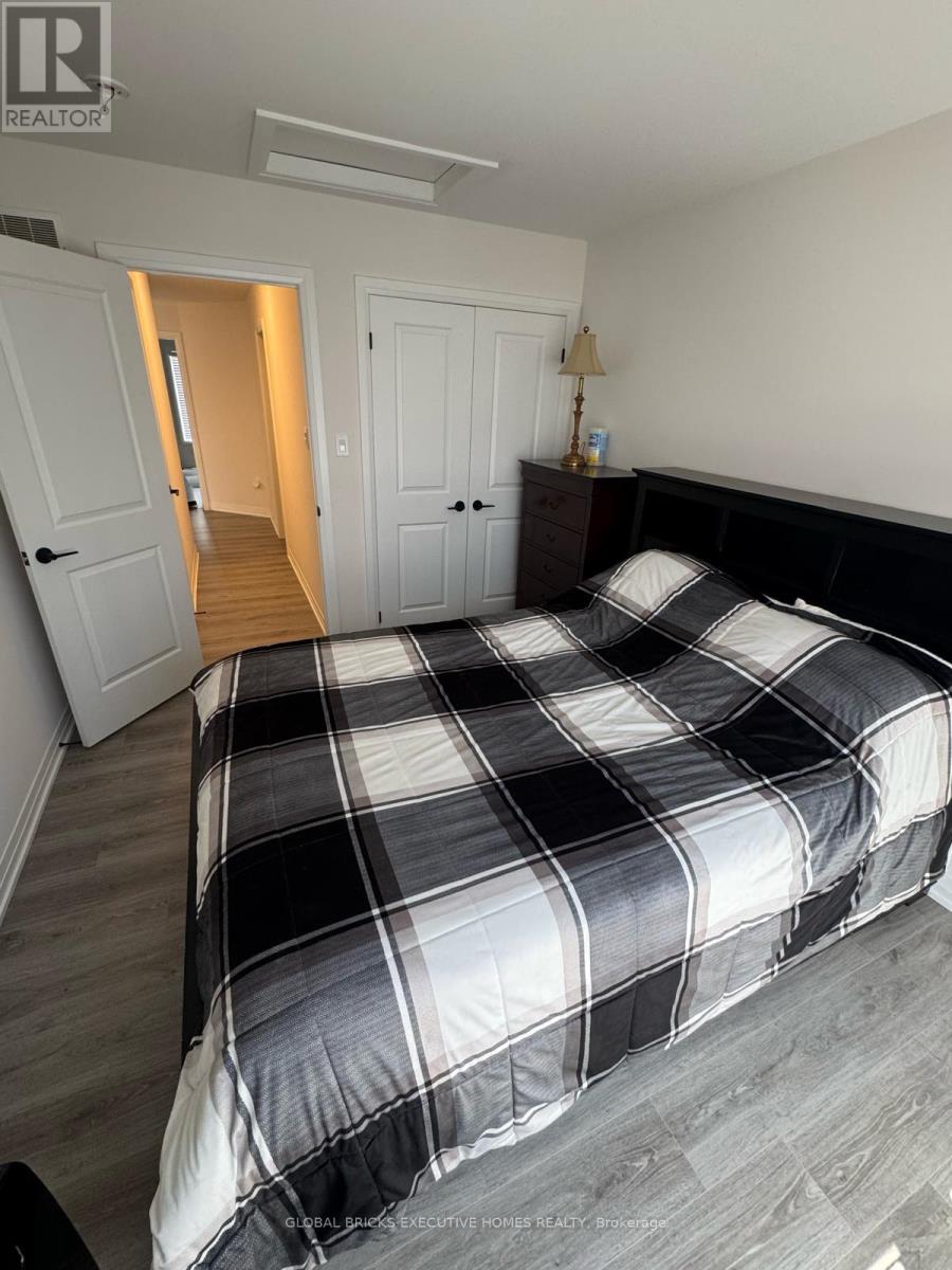 42 Ambereen Place E, Clarington, Ontario  L1C 7H5 - Photo 19 - E13166656