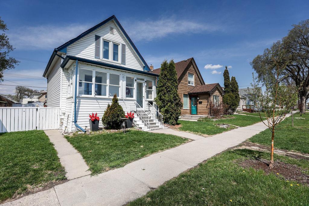 934 Spruce Street, Winnipeg, Manitoba R3G 2Z9 - Photo 48 - 202611336