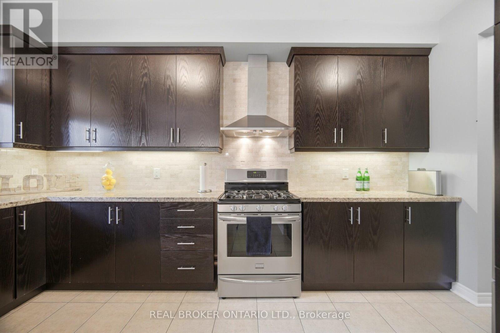 3077 Preserve Drive, Oakville, Ontario  L6M 0W7 - Photo 19 - W13166654
