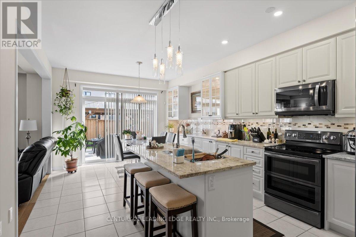 35 Royal Coachman Way, Hamilton, Ontario  L8J 0M2 - Photo 18 - X13085894