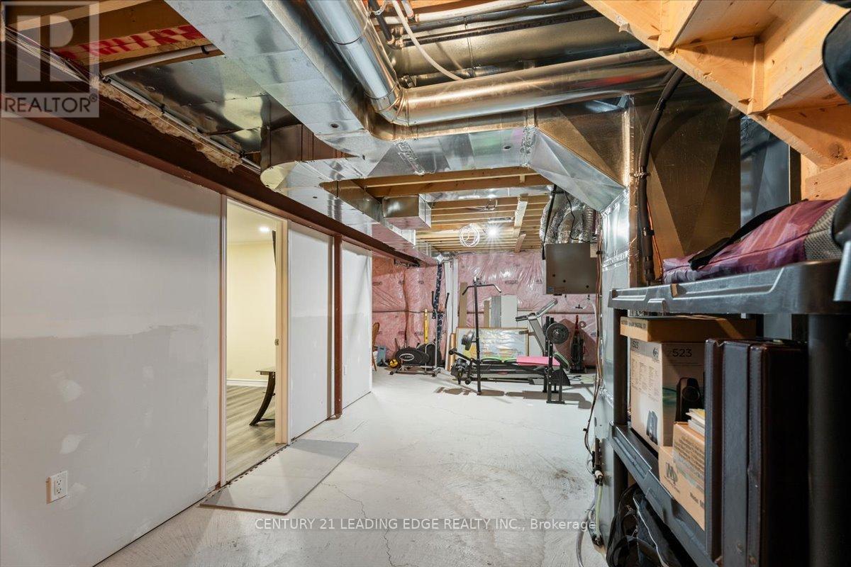 35 Royal Coachman Way, Hamilton, Ontario  L8J 0M2 - Photo 45 - X13085894