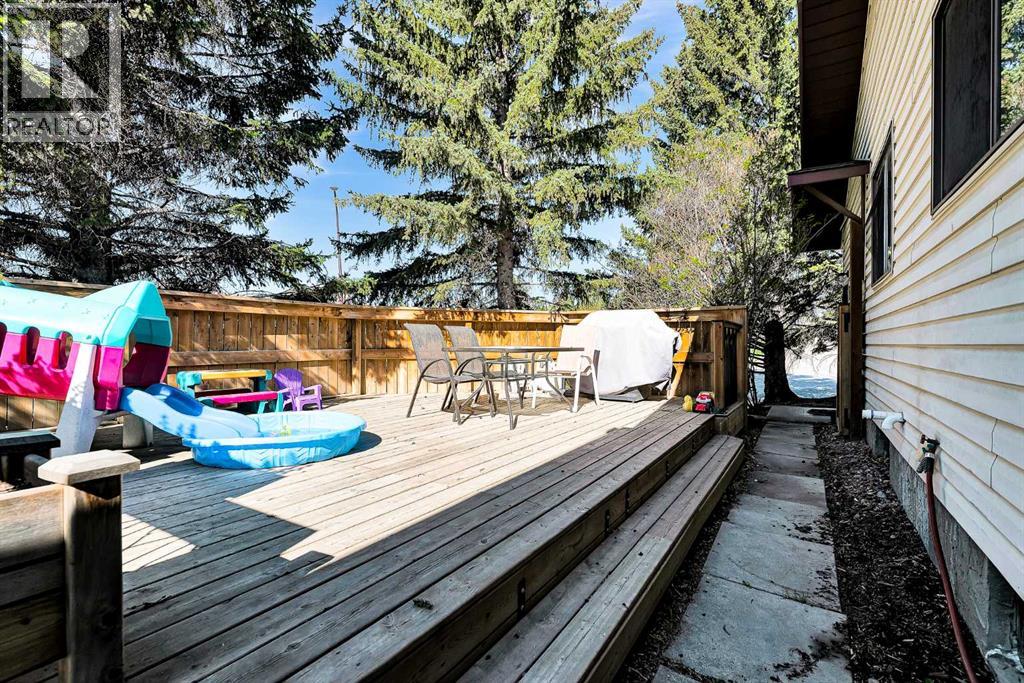 138 Dalhousie Road NW, Calgary, Alberta  T3A 2H1 - Photo 9 - A2314078