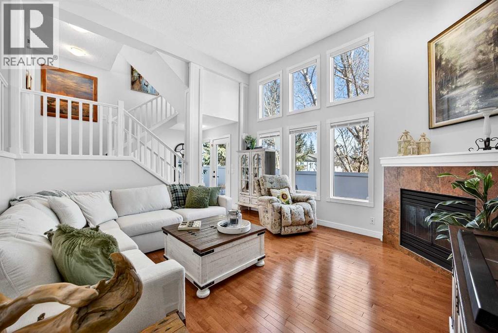 94 Candle Terrace SW, Calgary, Alberta  T2W 6G7 - Photo 7 - A2308043