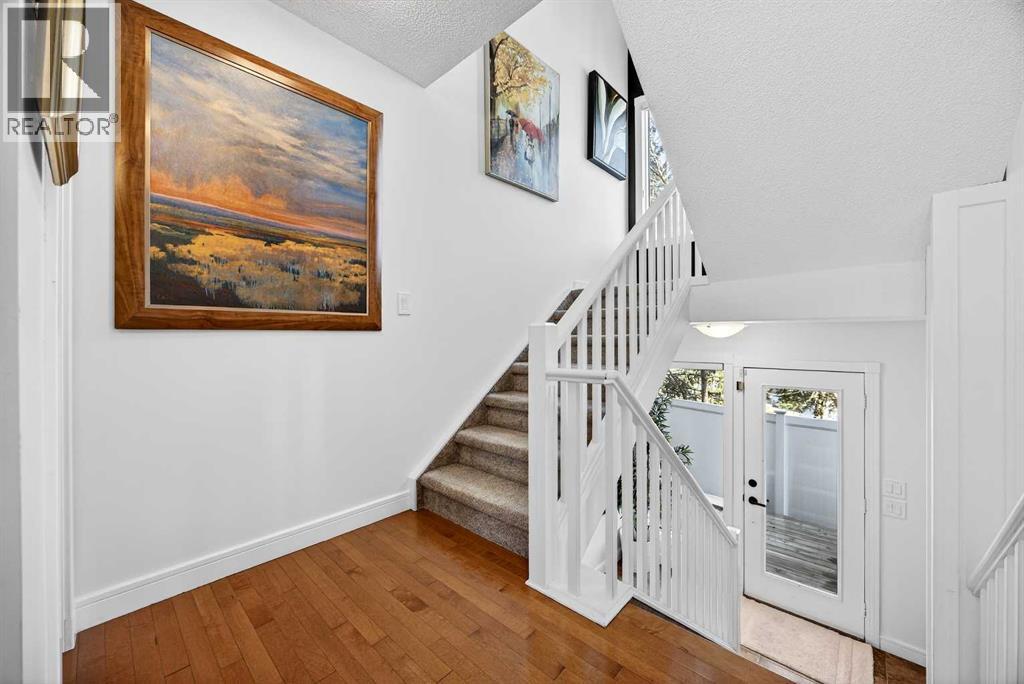 94 Candle Terrace SW, Calgary, Alberta  T2W 6G7 - Photo 25 - A2308043