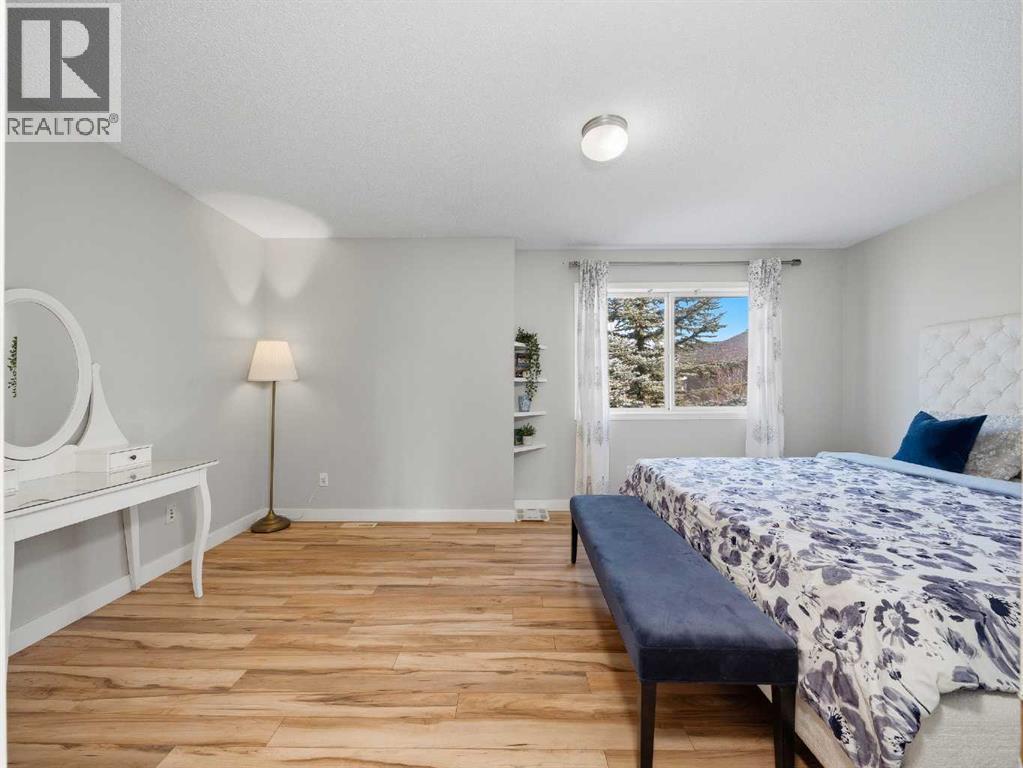 101 Everstone Place SW, Calgary, Alberta  T2Y 4H7 - Photo 12 - A2300696