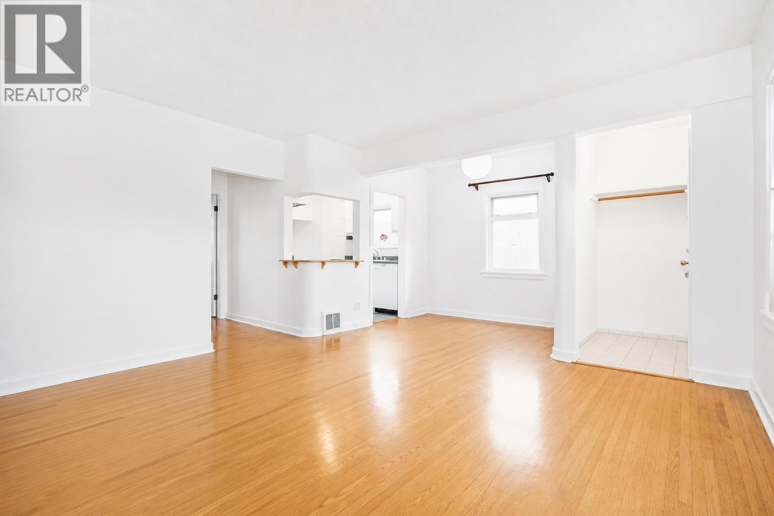 2305 W 3rd Avenue, Vancouver, British Columbia  V6K 1L6 - Photo 9 - R3126583