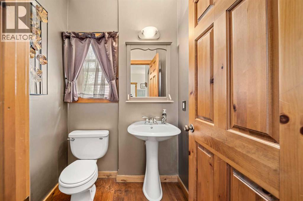 122 Hidden Creek Heights NW, Calgary, Alberta T3A 6K9 - Photo 6 - A2303964