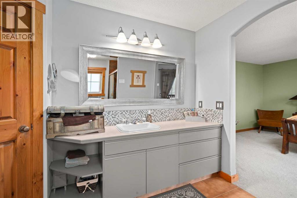 122 Hidden Creek Heights NW, Calgary, Alberta T3A 6K9 - Photo 21 - A2303964