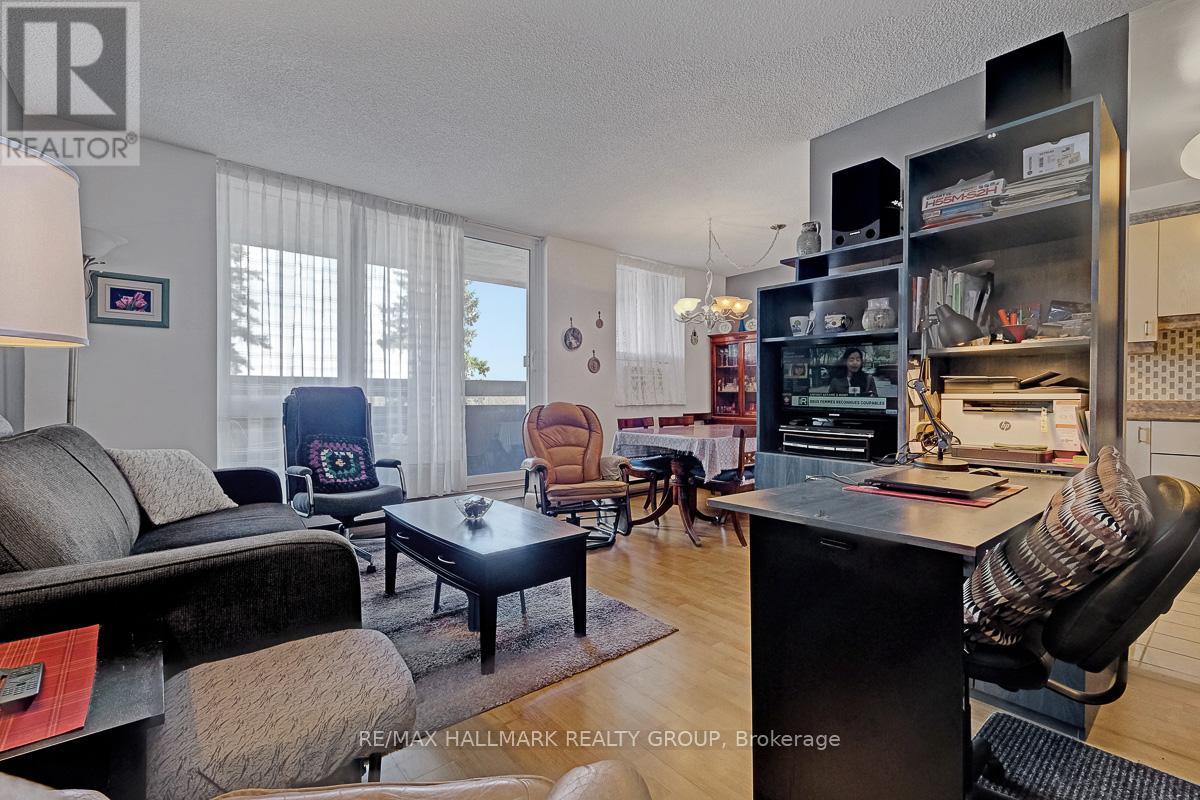 414 - 2020 Jasmine Crescent, Ottawa, Ontario  K1J 8K5 - Photo 8 - X13166744