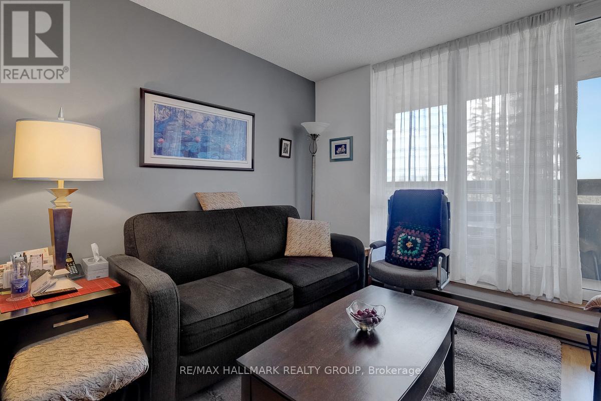 414 - 2020 Jasmine Crescent, Ottawa, Ontario  K1J 8K5 - Photo 9 - X13166744