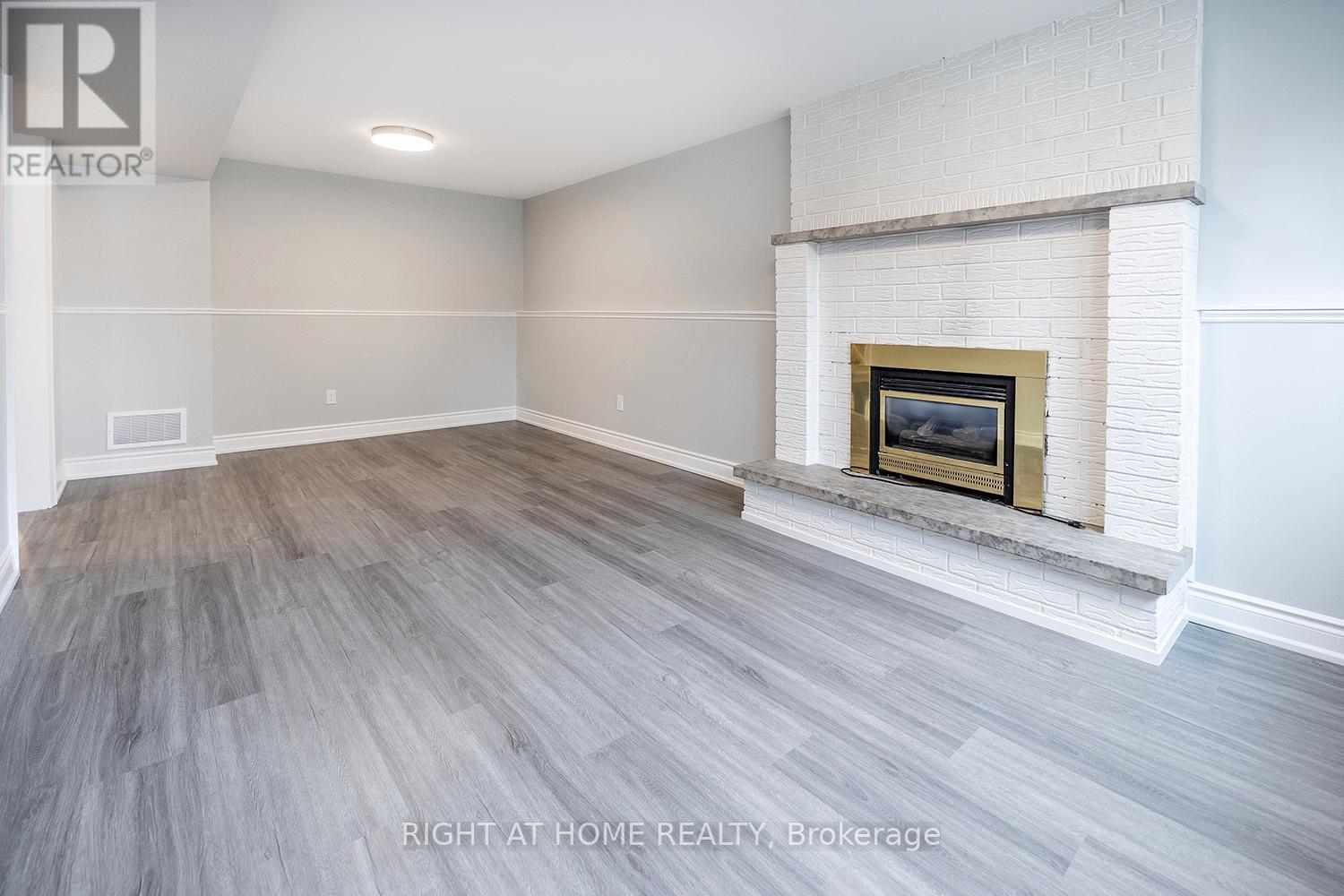 204 Johnson Avenue, Whitby, Ontario  L1N 0L4 - Photo 4 - E13166724