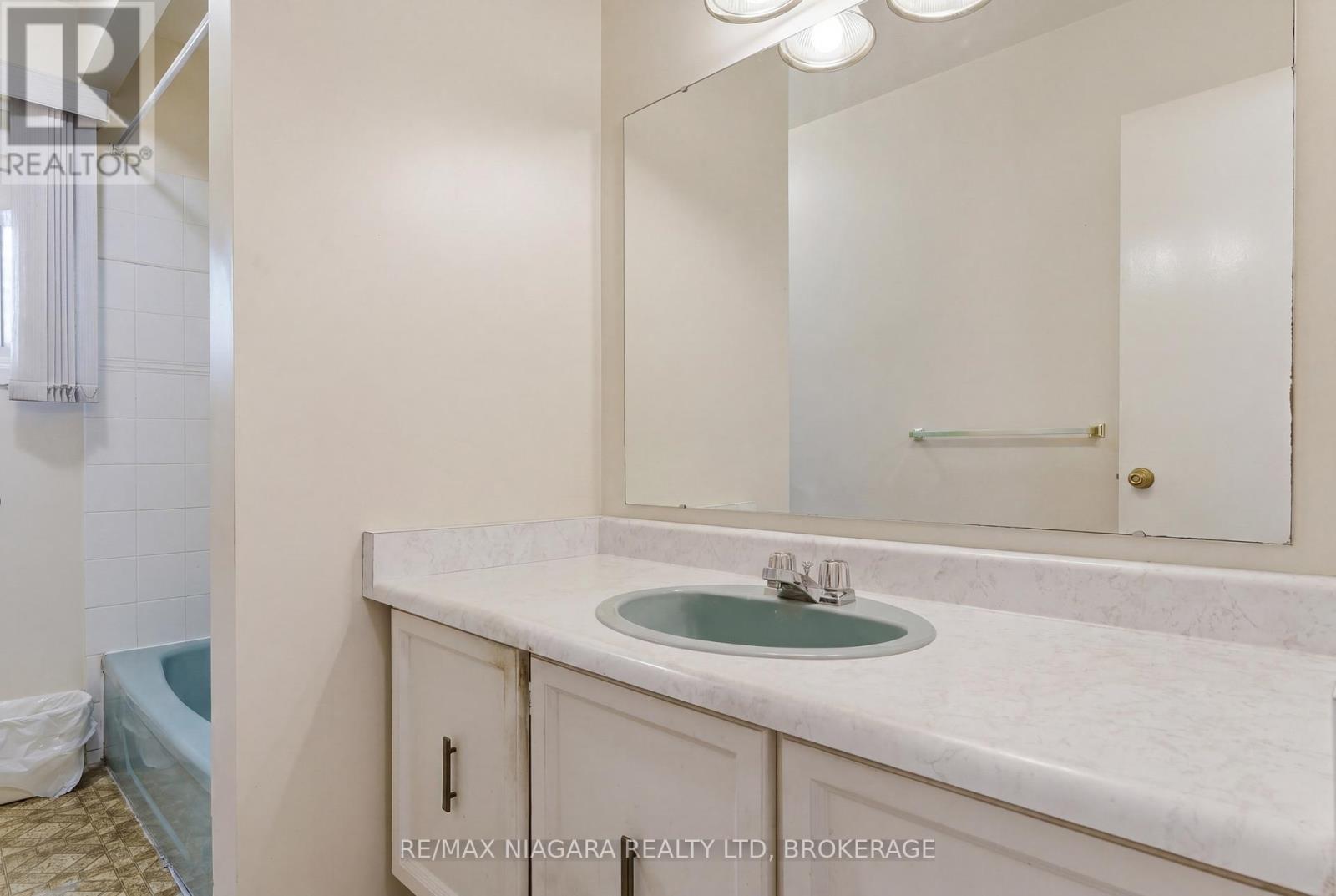 6609 Leawood Court, Niagara Falls, Ontario  L2G 2R1 - Photo 35 - X13166740