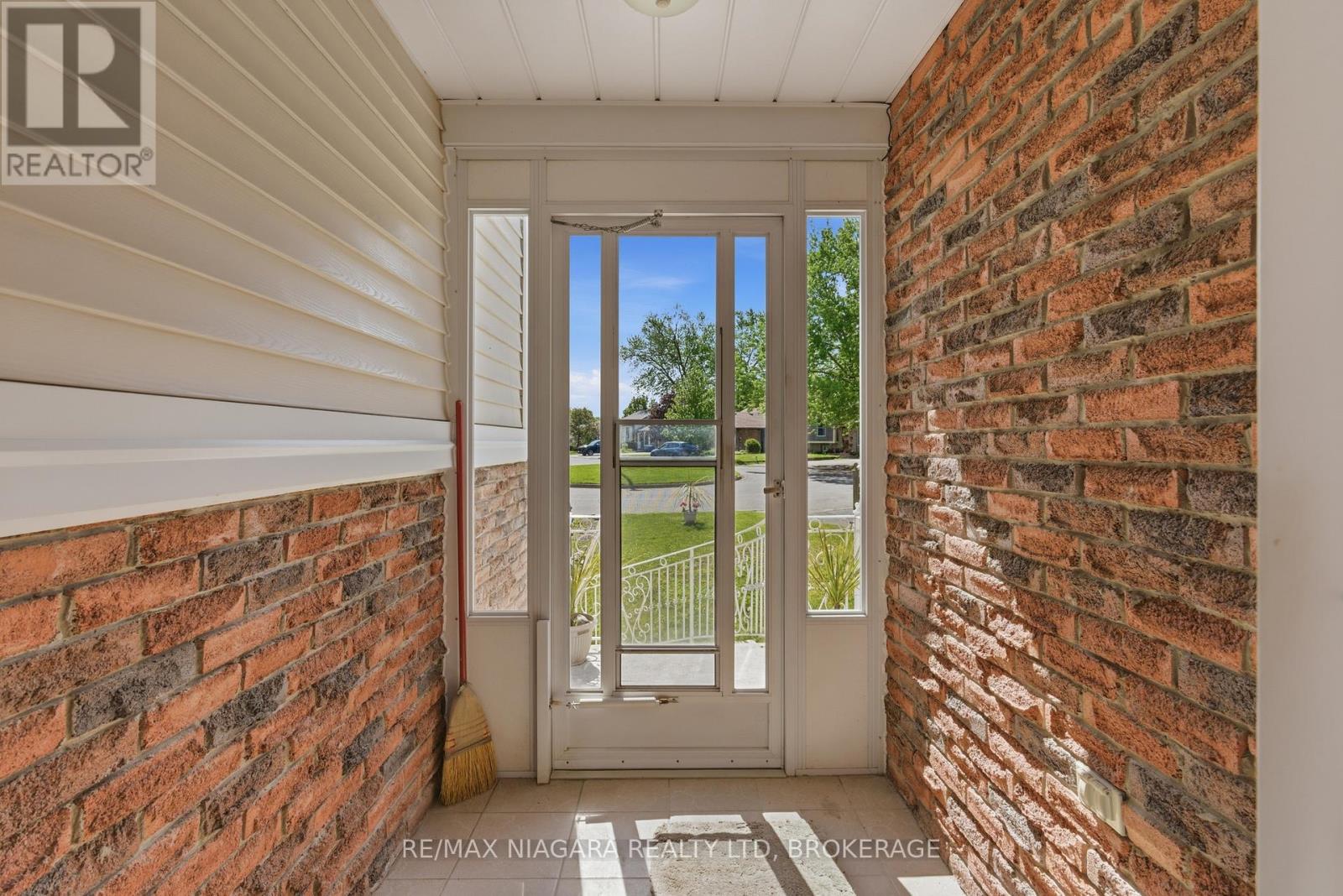6609 Leawood Court, Niagara Falls, Ontario  L2G 2R1 - Photo 8 - X13166740
